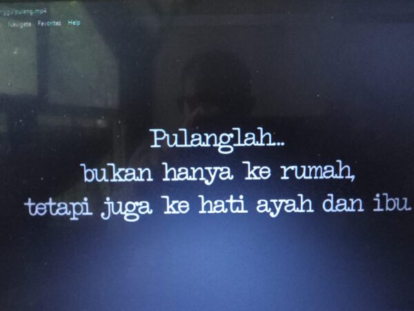 Resensi Film: Ketika Rumah Menunggu Pulang