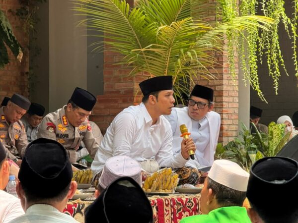 Di PP Mahasina, Gus Kautsar Jelaskan Maulid Nabi secara Mendalam